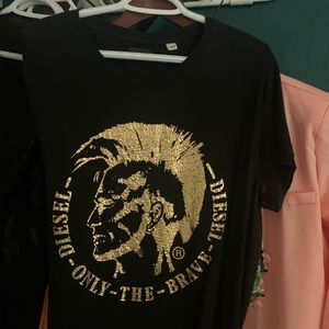 BLACK & GOLD DIESEL BRAND GRAPHIC TEE (MEN’S)